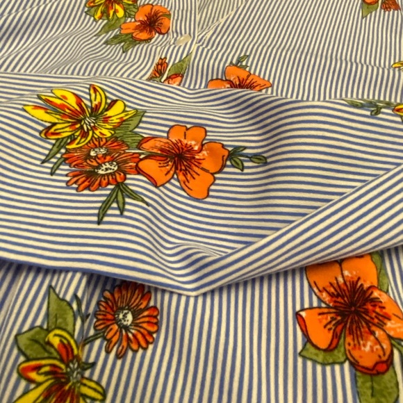 Floral/Striped blouse - Picture 2 of 3